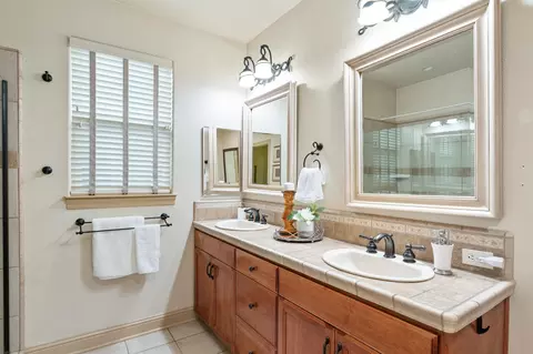 699 Casa Buena St, Redding, CA 96003 photo 35
