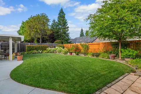 699 Casa Buena St, Redding, CA 96003 photo 48