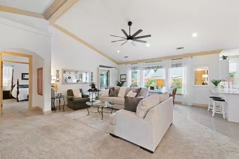 699 Casa Buena St, Redding, CA 96003 photo 9