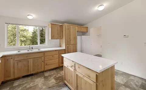 14935 Oak Run Rd, Oak Run, CA 96069 photo 9
