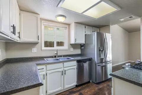 857 Monarch Ct, Redding, CA 96003 photo 7
