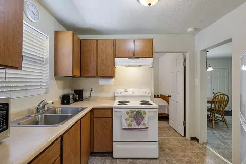 2950 Leland Ave, Redding, CA 96001 photo 7