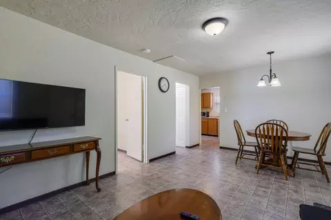 2950 Leland Ave, Redding, CA 96001 photo 5