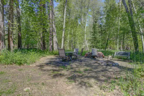 12 Billys Peak Dr, Trinity Center, CA 96091 photo 29