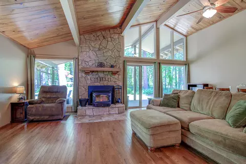 12 Billys Peak Dr, Trinity Center, CA 96091 photo 3