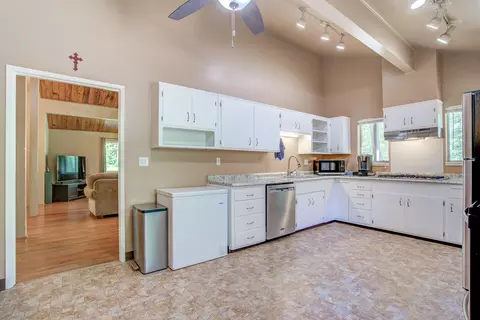 12 Billys Peak Dr, Trinity Center, CA 96091 photo 11