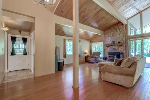 12 Billys Peak Dr, Trinity Center, CA 96091 photo 7