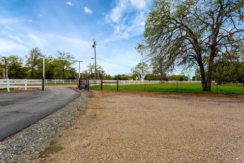 11970 Happy Trails Dr, Red Bluff, CA 96080 photo 6