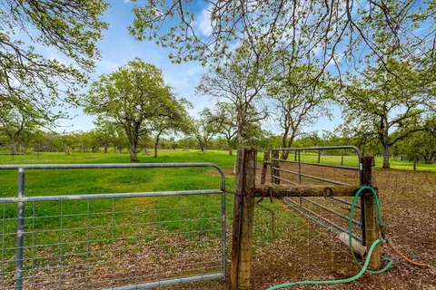 11970 Happy Trails Dr, Red Bluff, CA 96080 photo 10