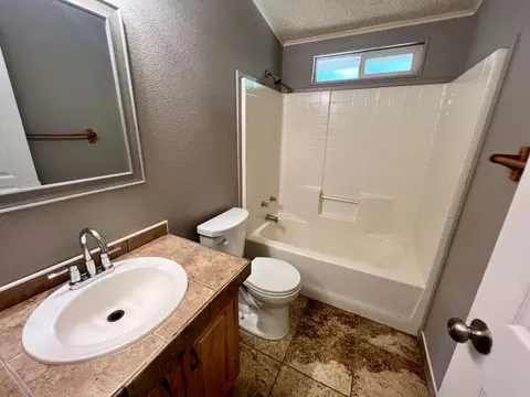 17772 Peterson, Redding, CA 96003 photo 11