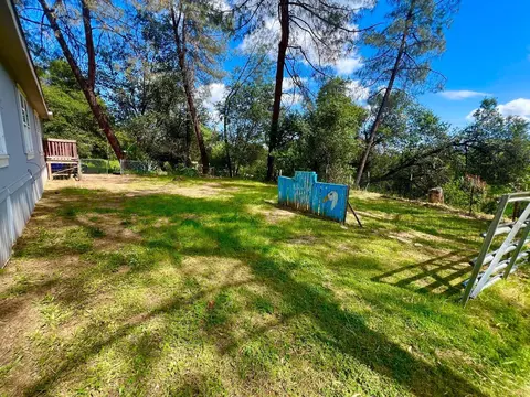 17772 Peterson, Redding, CA 96003 photo 5