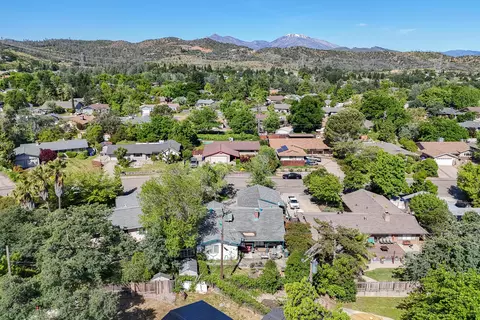 View/Area - 1855 Wisconsin Ave, Redding, CA 96001 photo 9 of 14