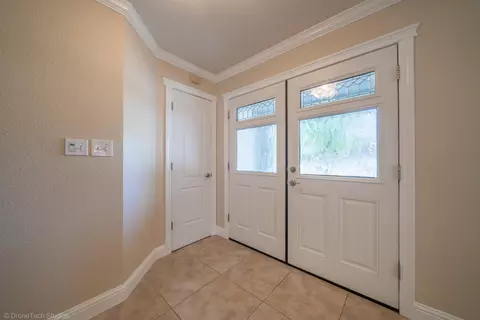 Entry Way - 1855 Wisconsin Ave, Redding, CA 96001 photo 2 of 2