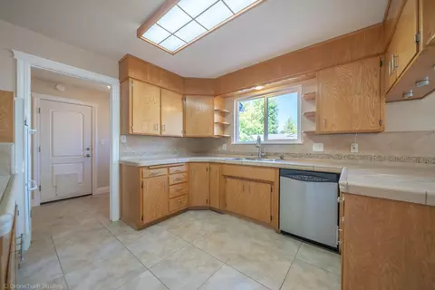 Kitchen - 1855 Wisconsin Ave, Redding, CA 96001 photo 1 of 1