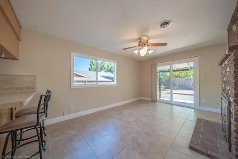 Living - 1855 Wisconsin Ave, Redding, CA 96001 photo 3 of 4