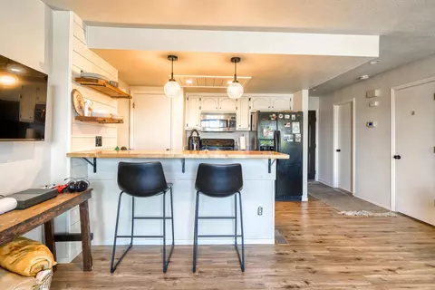 Kitchen - 831 Mission Sierra Ct, Redding, CA 96003 photo 1 of 2
