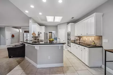 Kitchen - 6235 Gold Hills Ct, Redding, CA 96003 photo 1 of 5