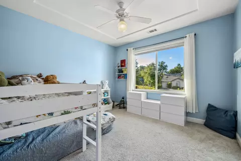 Bedroom - 6235 Gold Hills Ct, Redding, CA 96003 photo 3 of 3