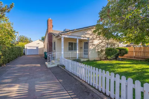 1881 Briggs St, Anderson, CA 96007