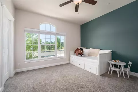 Bedroom - 342 Reddington Dr, Redding, CA 96003 photo 6 of 7