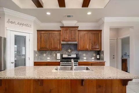 Kitchen - 342 Reddington Dr, Redding, CA 96003 photo 4 of 4