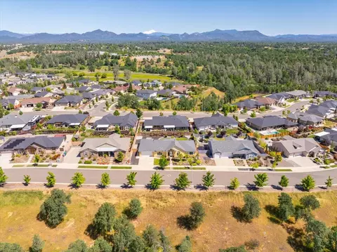 View/Area - 342 Reddington Dr, Redding, CA 96003 photo 2 of 6