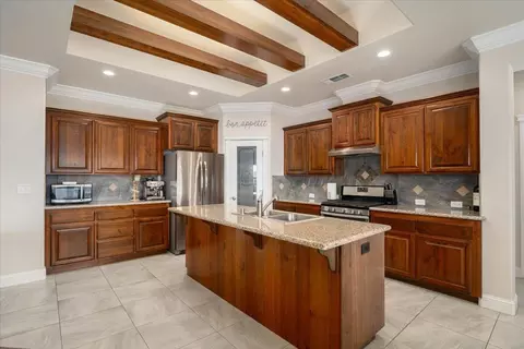 Kitchen - 342 Reddington Dr, Redding, CA 96003 photo 1 of 4