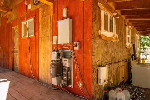 2004 Gus Hawk Rd, Big Bend, CA 96011 photo 25
