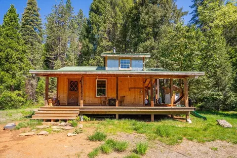 2004 Gus Hawk Rd, Big Bend, CA 96011 photo 2