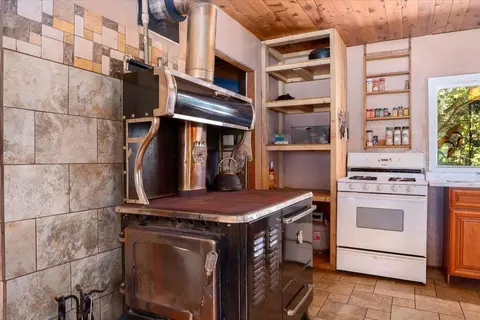 2004 Gus Hawk Rd, Big Bend, CA 96011 photo 6