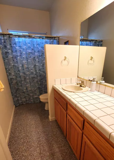 2555 Western Oak Dr, Redding, CA 96002 photo 13