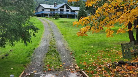 35850 Ca-299, Willow Creek, CA 95573