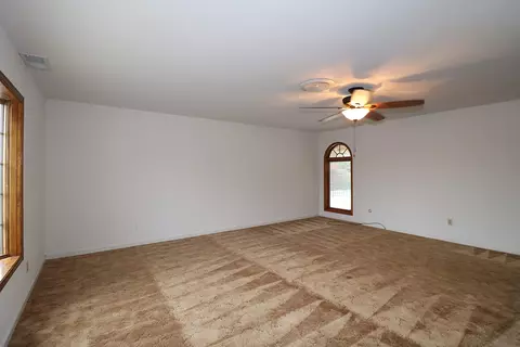 3045 Stratford Ave, Redding, CA 96001 photo 6