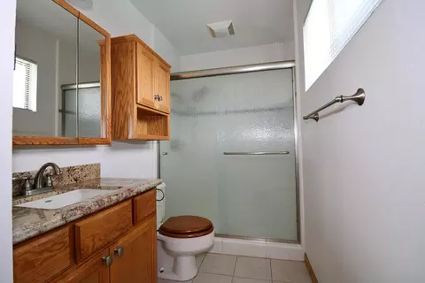 3045 Stratford Ave, Redding, CA 96001 photo 8
