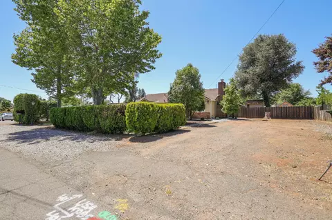 3242 School St, Redding, CA 96002 photo 27