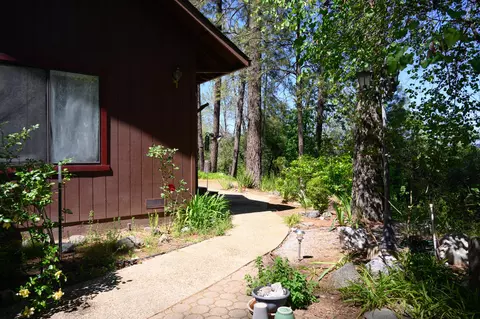 12866 Flint Creek Rd, Redding, CA 96003 photo 41