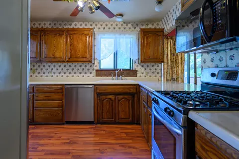 12866 Flint Creek Rd, Redding, CA 96003 photo 12