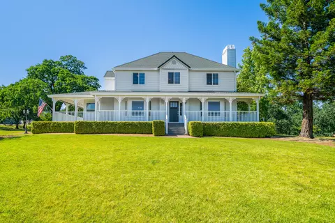 15672 Mountain Shadows Drive Dr, Redding, CA 96001