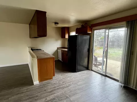 1786 Lazelle Ct, Redding, CA 96002 photo 5