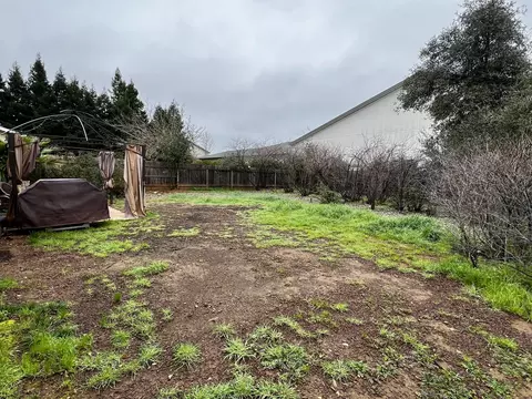1786 Lazelle Ct, Redding, CA 96002 photo 13