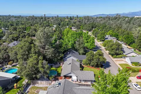 1244 Edgewood Dr, Redding, CA 96003 photo 32
