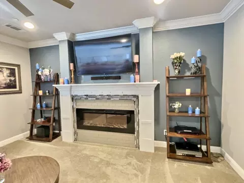 Living - 3331 Glenrock Way, Redding, CA 96001 photo 2 of 2