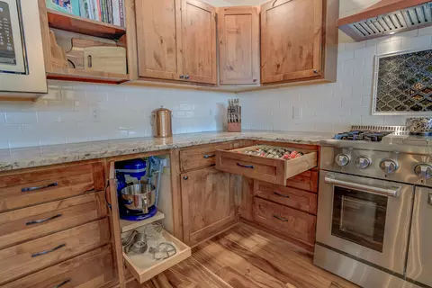Kitchen - 25515 Glenburn Rd, Fall River Mills, CA 96028 photo 5 of 6