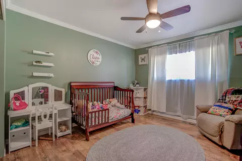Bedroom - 25515 Glenburn Rd, Fall River Mills, CA 96028 photo 4 of 10