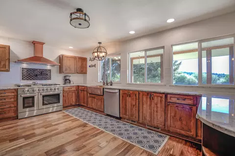 Kitchen - 25515 Glenburn Rd, Fall River Mills, CA 96028 photo 2 of 6