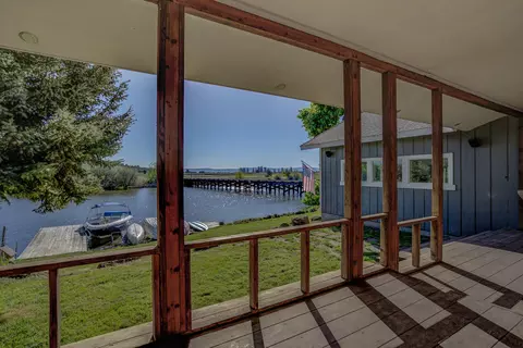 Exterior - 25515 Glenburn Rd, Fall River Mills, CA 96028 photo 3 of 15