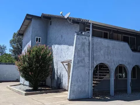 2056 Victor Ave, Redding, CA 96002 photo 3