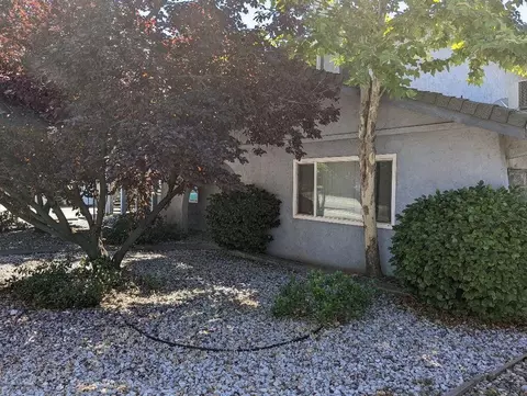 2056 Victor Ave, Redding, CA 96002 photo 4