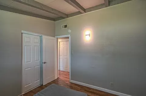 Bedroom - 1488 Riviera Dr, Redding, CA 96001 photo 3 of 4