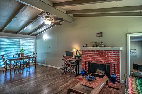 Living - 1488 Riviera Dr, Redding, CA 96001 photo 1 of 1